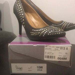 Faux leather studded pumps SZ 10W